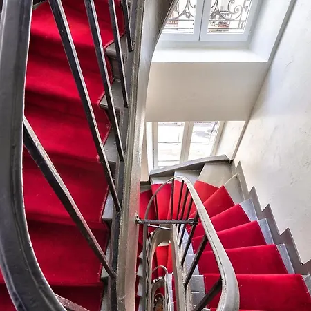 New Mezzanine In The Heart Of *